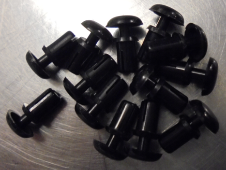 Befestigung Stifte für Frontpanel P2x  