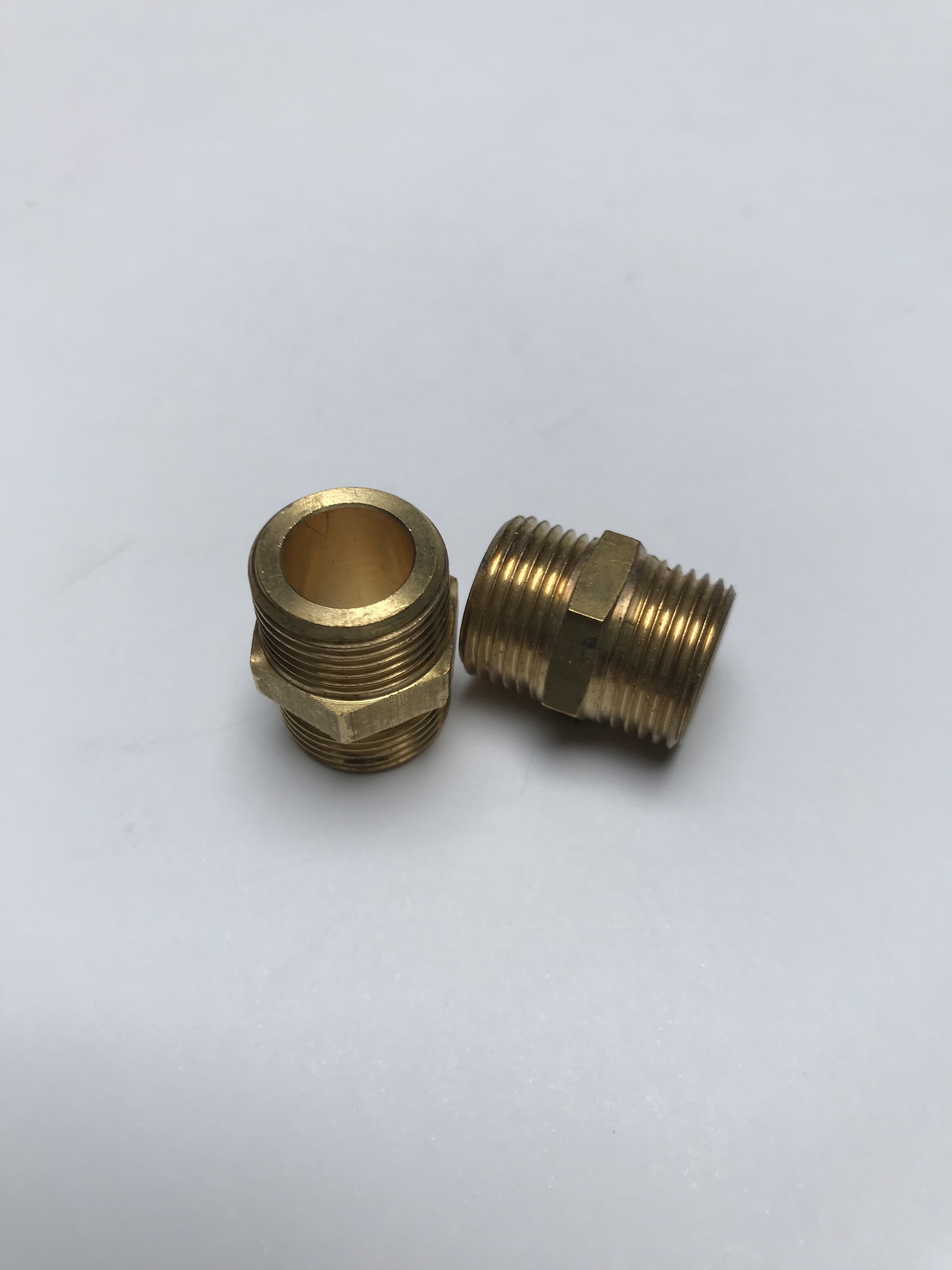 Doppelnippel 3/8" x 3/8" 