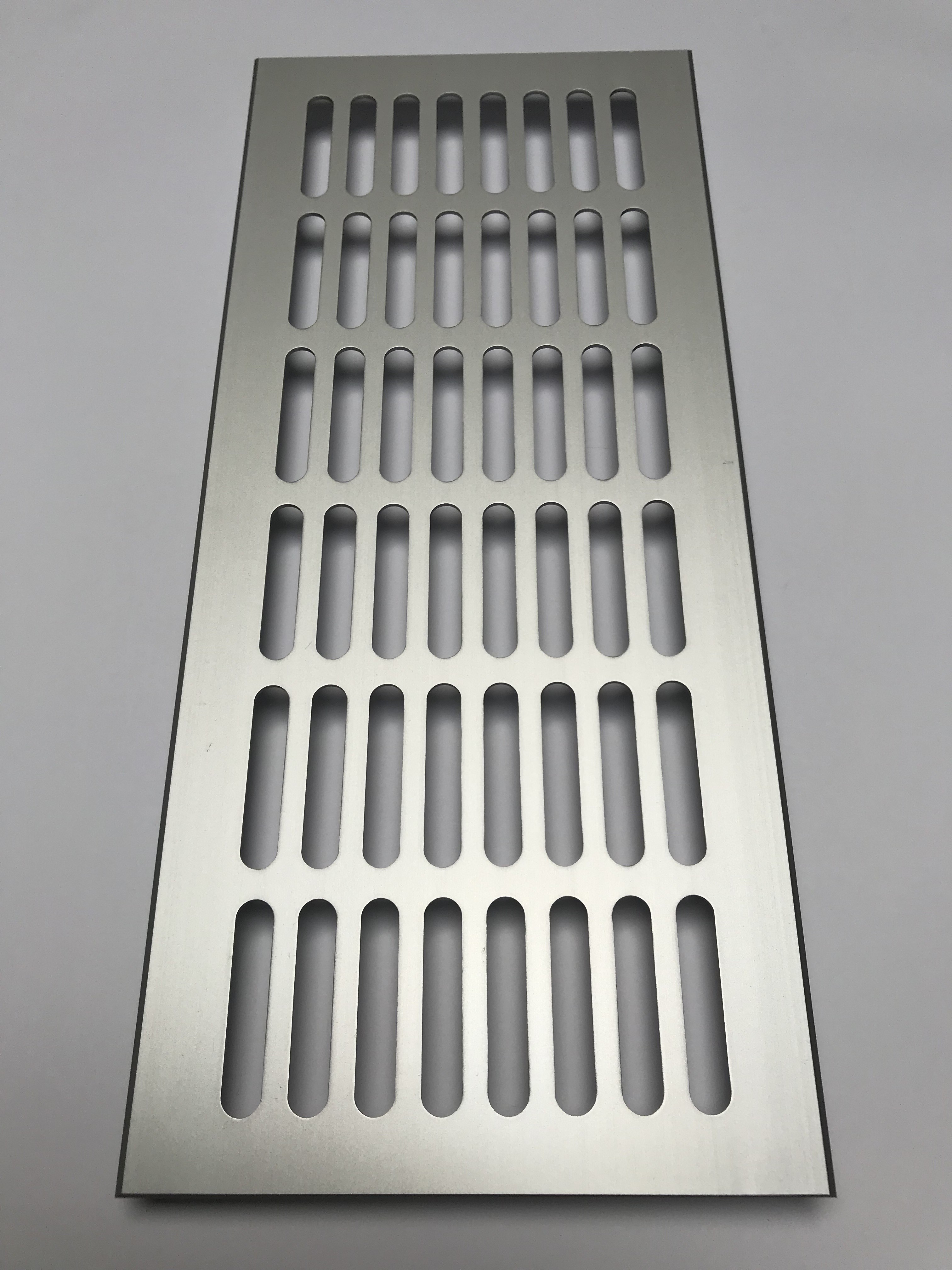 1019473 - Aluminium Be- / Entlüftungsgitter